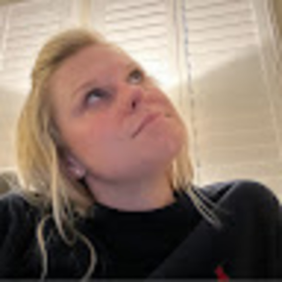 Meet your Posher, Krystal - Picture 1 of 1